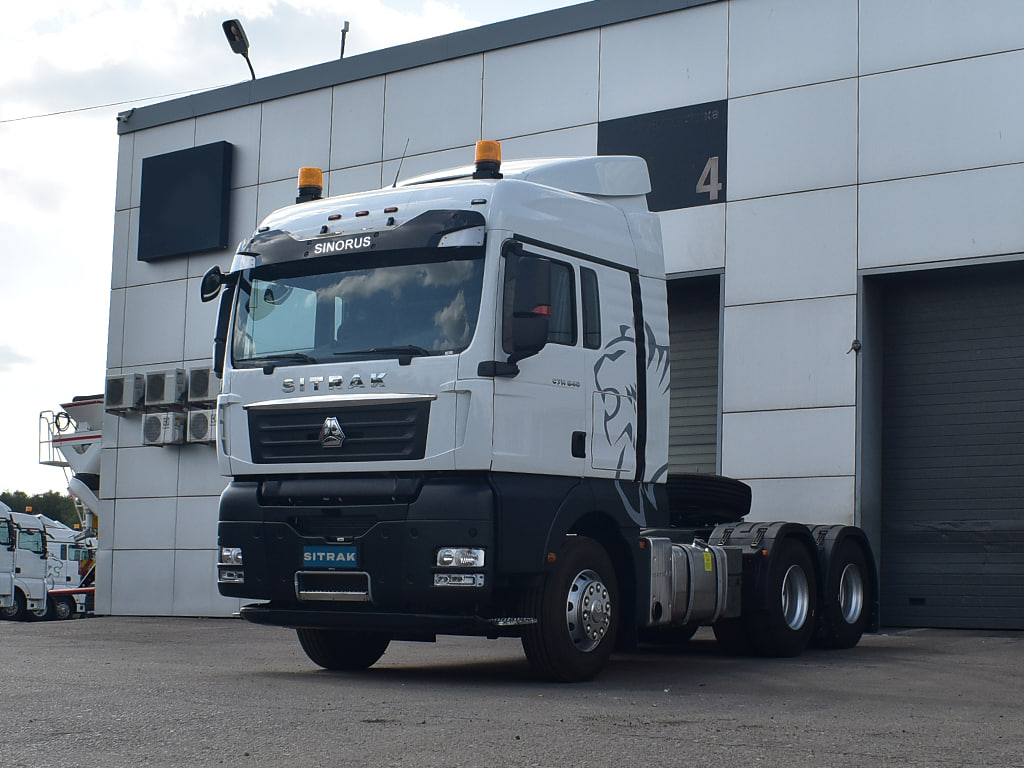 SITRAK C7H 6x4 МКПП